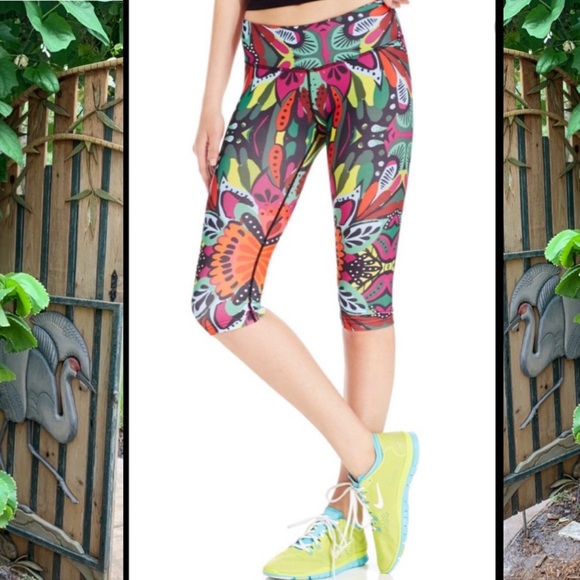 Betsey Johnson Pants - Betsey Johnson Butterfly Print Cropped Leggings.